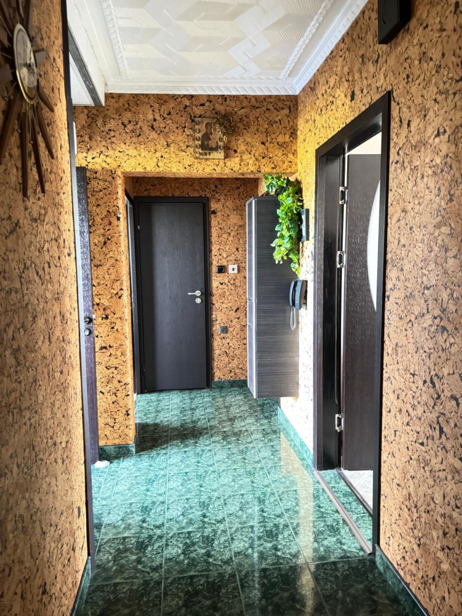 Infinity Is The Best Burgas Exterior photo